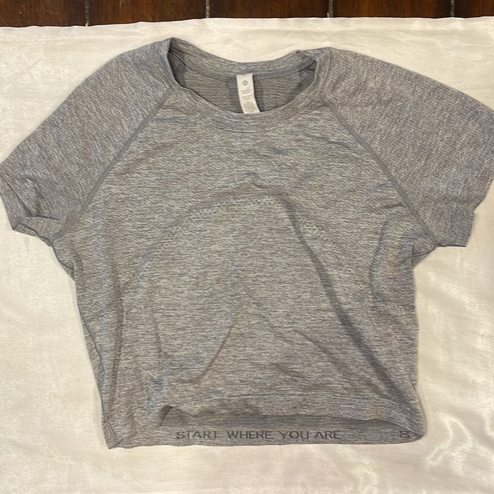Lululemon cropped short sleeve 2.0